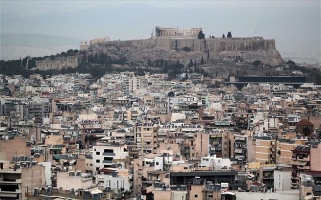 athina-akropoli-akiniti-periousia-oikonomia-enfia