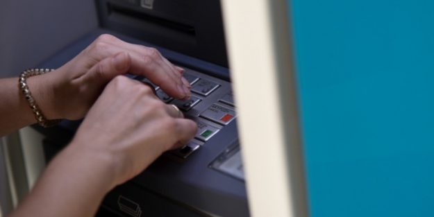 atm-xrewseis-trapezwn